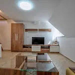 Lovac Apartmani