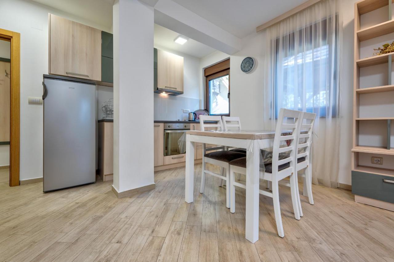 Apartment Lovac *