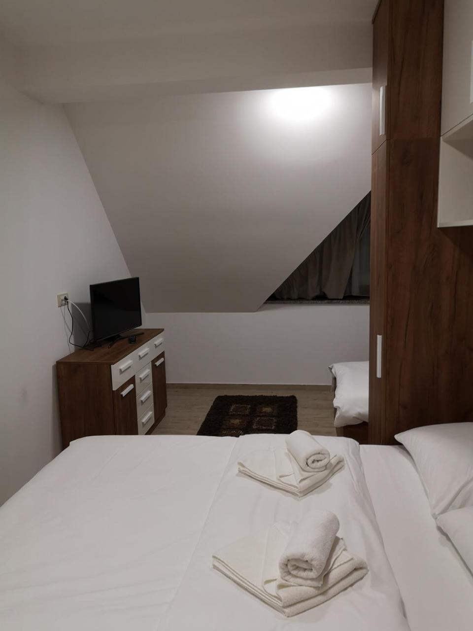 Lovac Apartment