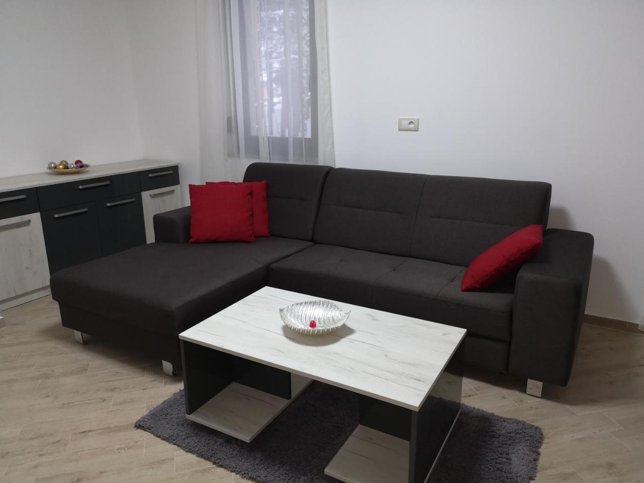 Lovac Apartment